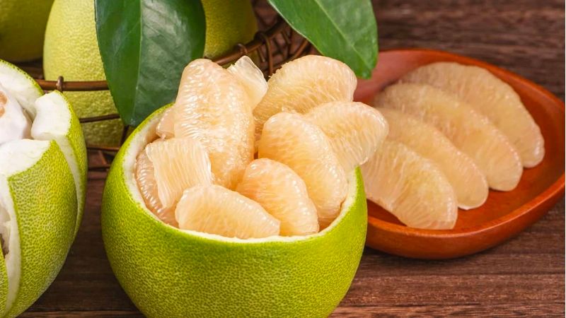 Bưởi - Một trong các loại trái cây nhiều calo